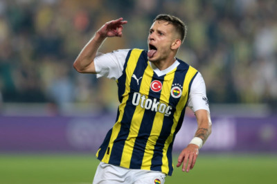 Fenerbahçe'nin Sebastian Szymanski İçin biçtiği değer dudak uçuklatıyor