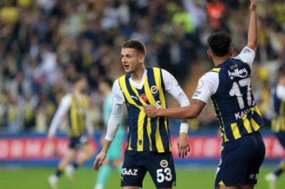 Sebastian Szymanski: 