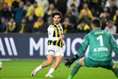 Fenerbahçe'nin 30 Milyon Euro'luk Talebi Borussia Dortmund'a Fazla Geldi
