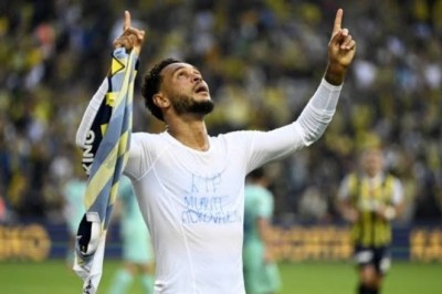 Fenerbahçe'nin yeni yıldızı Joshua King'e bağlı!