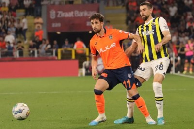 Fenerbahçe, Luan Peres'le Yollarını Ayırıyor
