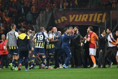 Fenerbahçe ve Galatasaray derbi sonrası ekstra ceza istiyor