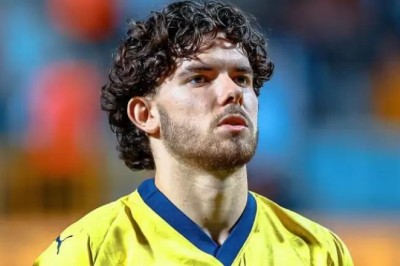 Fenerbahçe'de Ferdi Kadıoğlu iki transfer teklifi arasında tercihini yaptı!