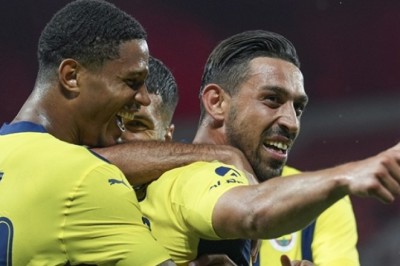 Fenerbahçe'de İrfan Can Kahveci kararı