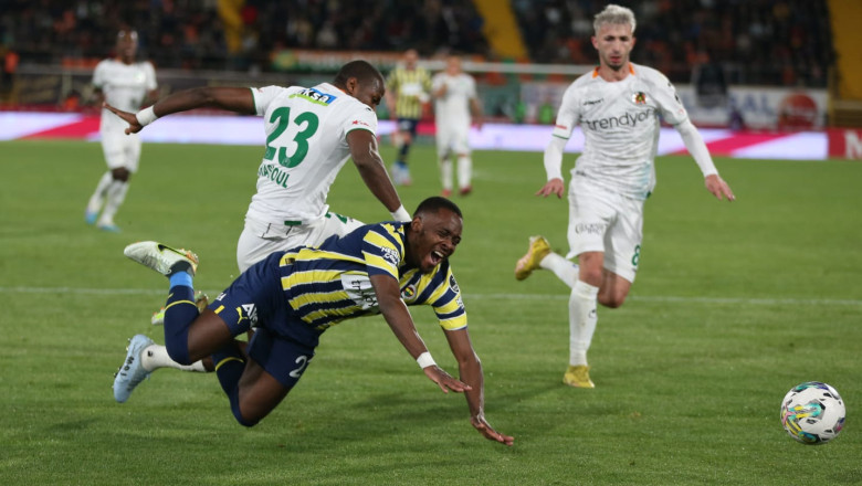 Alanyaspor-Fenerbahçe Maçı Nerede İzlenir (Şifresiz)
