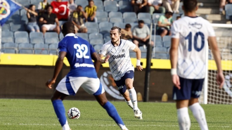 Fenerbahçe'de 15 yerli forma bekleyecek