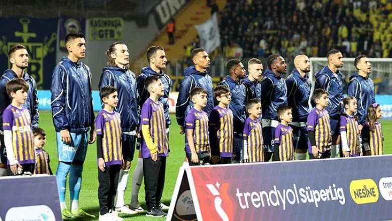 Nihat Kahveci'den Fenerbahçeli yıldızla ilgili olay iddia