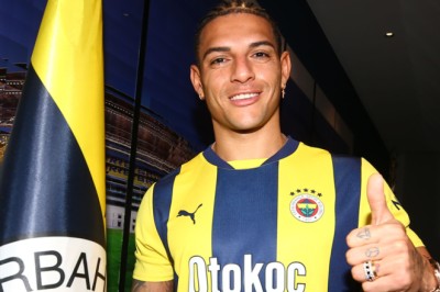 Alex de Souza, Roberto Carlos, Fred derken Diego Carlos 29. Brezilyalı oldu