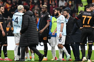 Fenerbahçe'den Galatasaray'a sahadan çekilme tepkisi