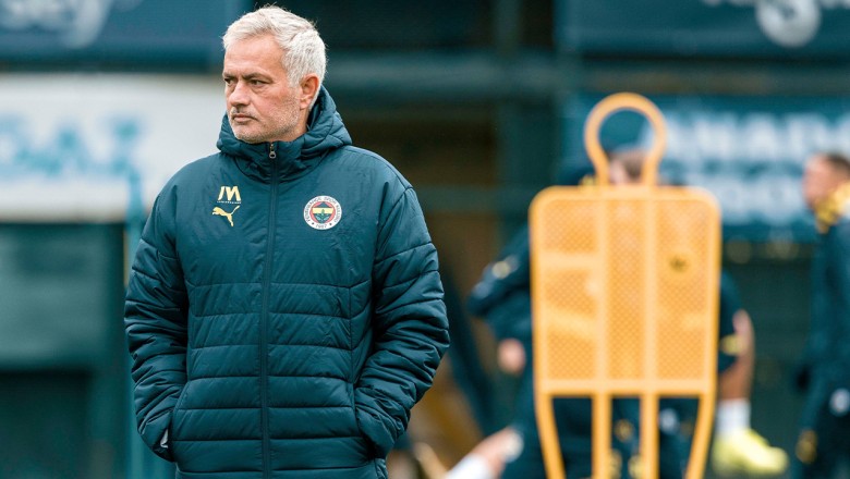 Jose Mourinho'yu sıkıntıya sokacak gelişme! Fenerbahçe'de 13 oyuncu...