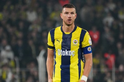 Edin Dzeko'dan Fenerbahçe'ye kötü haber! İstanbul'a geliyor